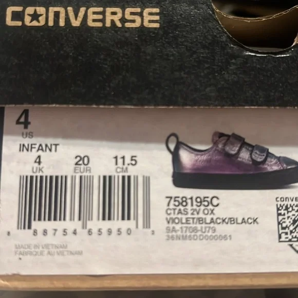 Chuck Taylor® All Star® Converse Iridescent Leather Low Top Sneaker | NEW!!!💜 - Picture 7 of 11